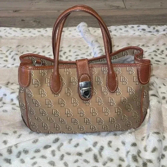 Dooney & Bourke Handbag - Picture 1 of 5